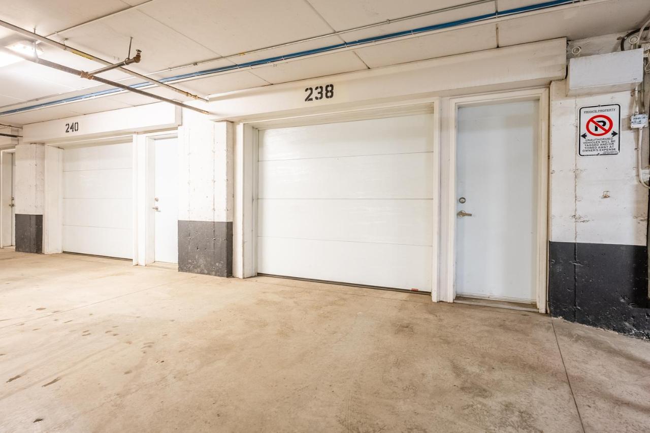 Globalstay Exclusive 4 Bedroom Townhouse In Downtown Toronto With Parking מראה חיצוני תמונה