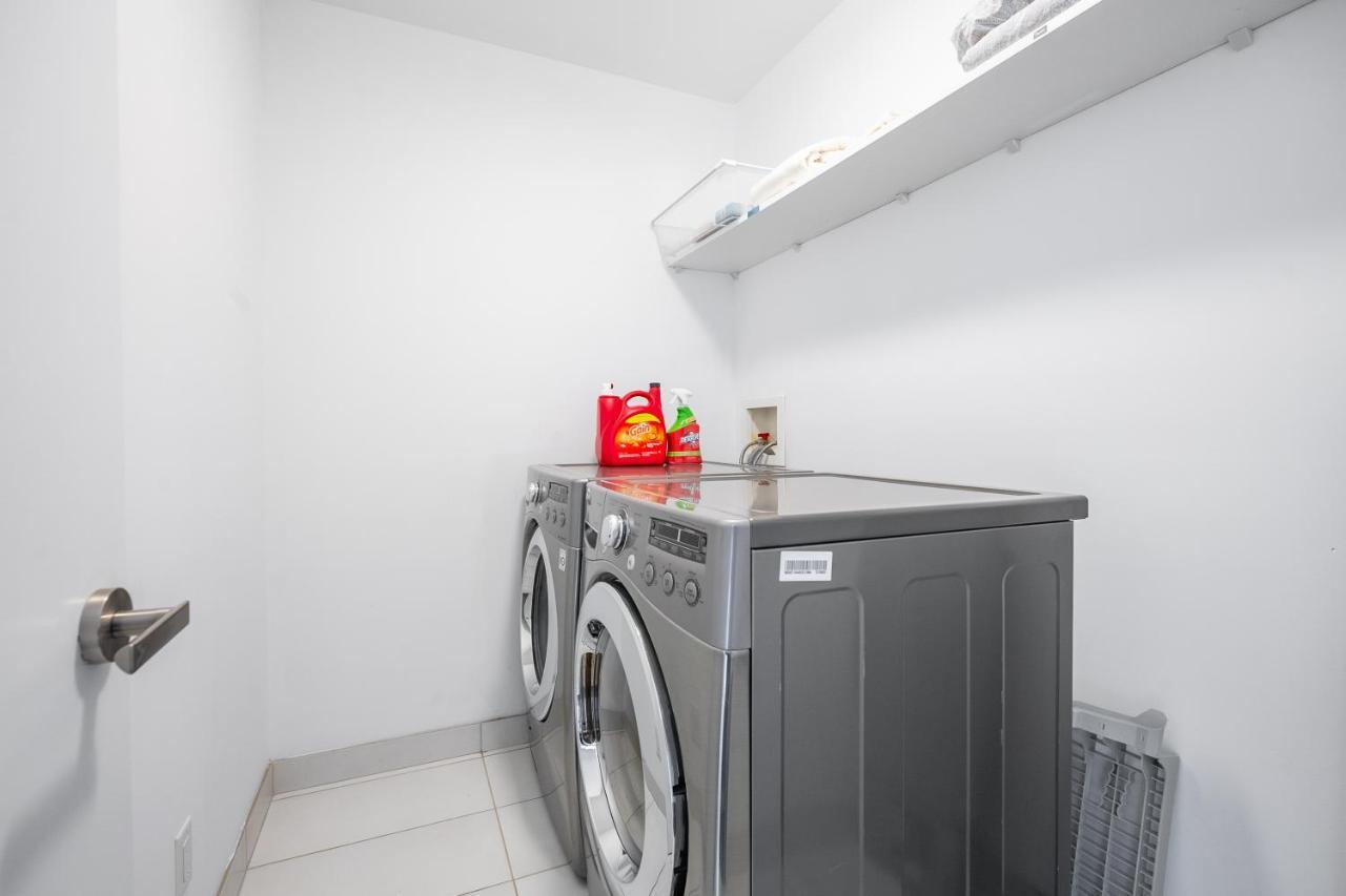 Globalstay Exclusive 4 Bedroom Townhouse In Downtown Toronto With Parking מראה חיצוני תמונה